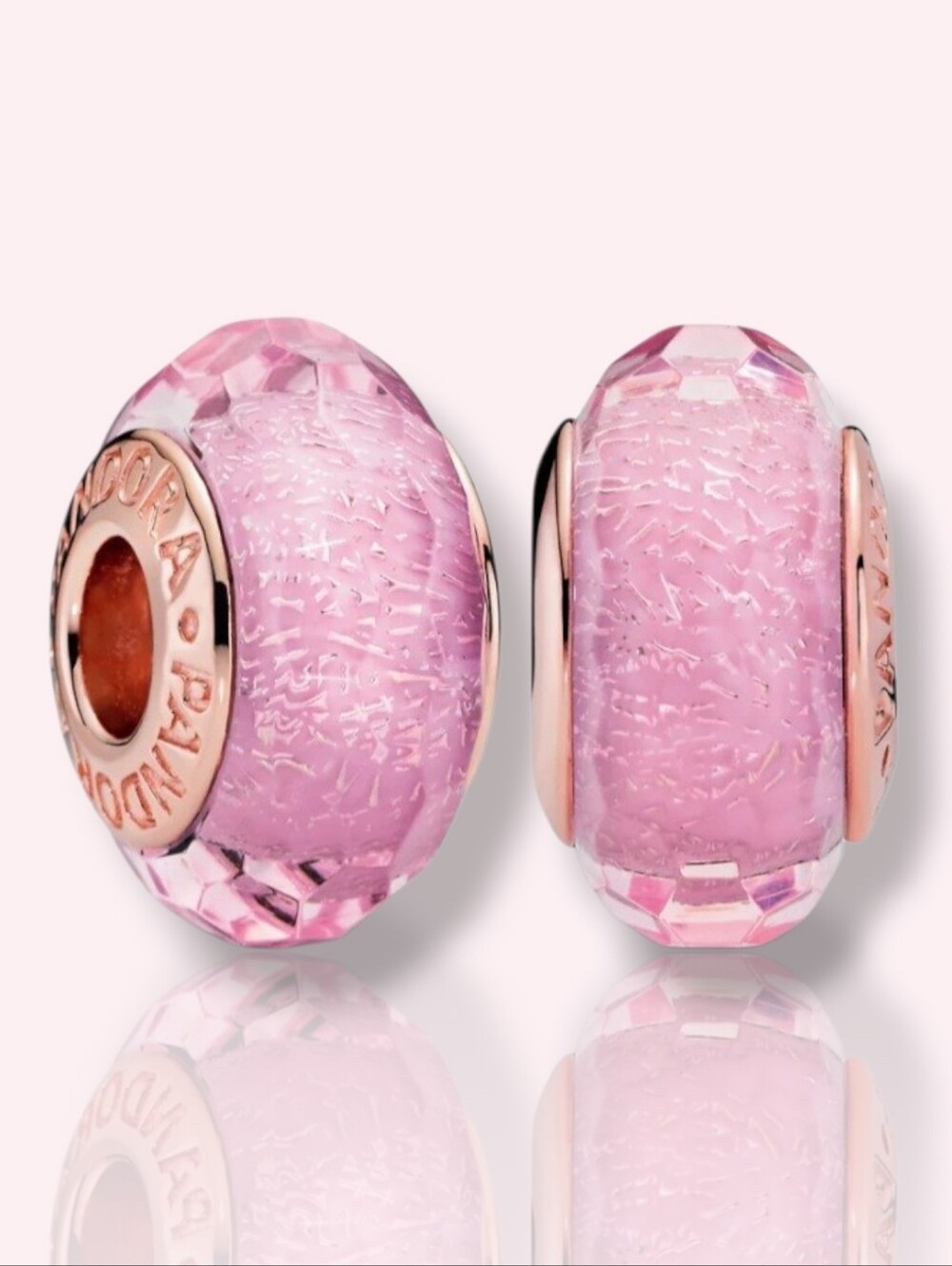 Like New 💓 PANDORA Rose Pink Shimmering Murano Glass Charm Retired
